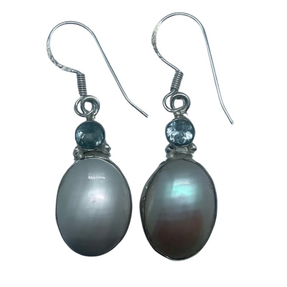 Pearl Earrings - Picture 1 of 1
